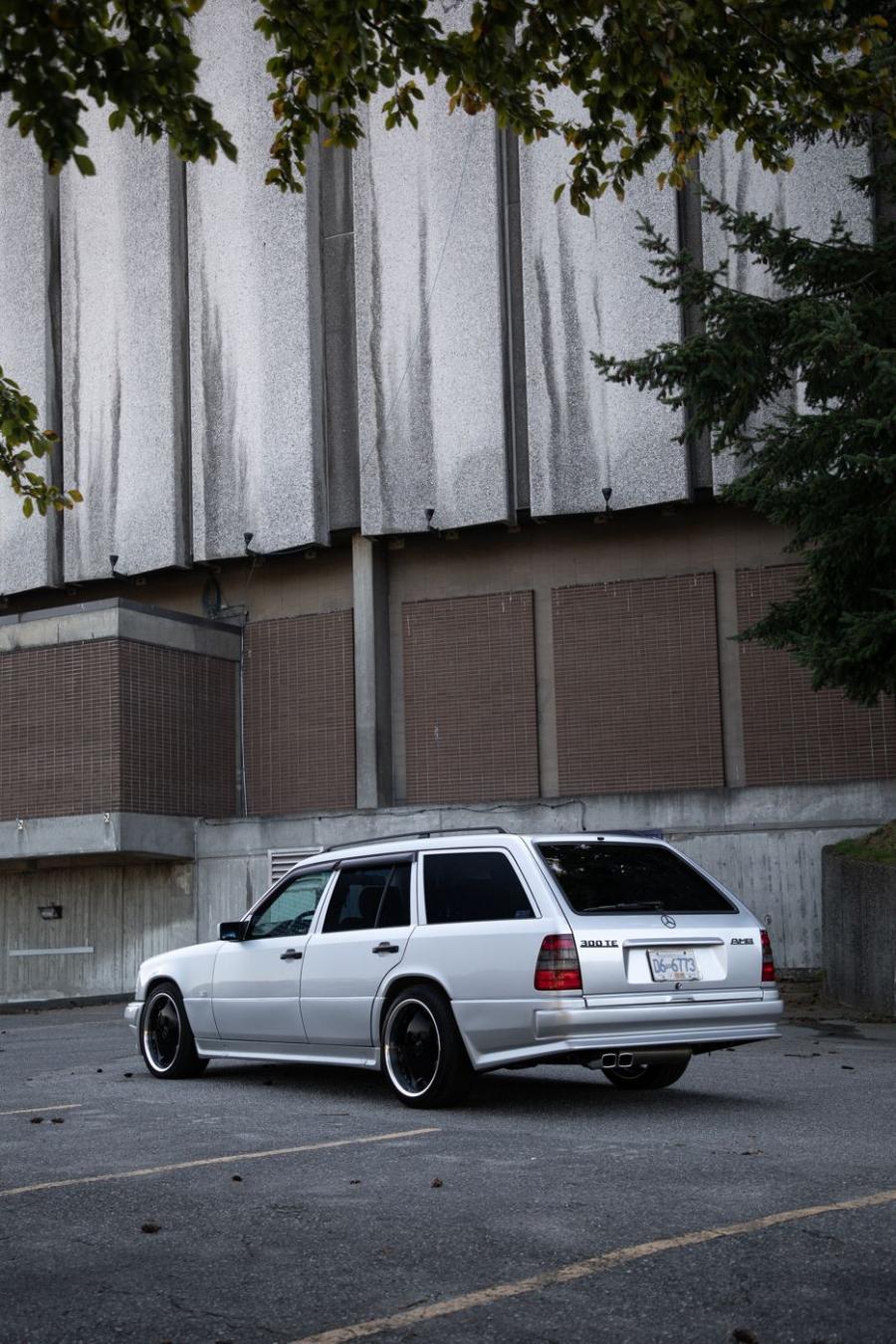  Mercedes-Benz 300 TE 4Matic (S124) 1993 года  (фото 13 из 89)